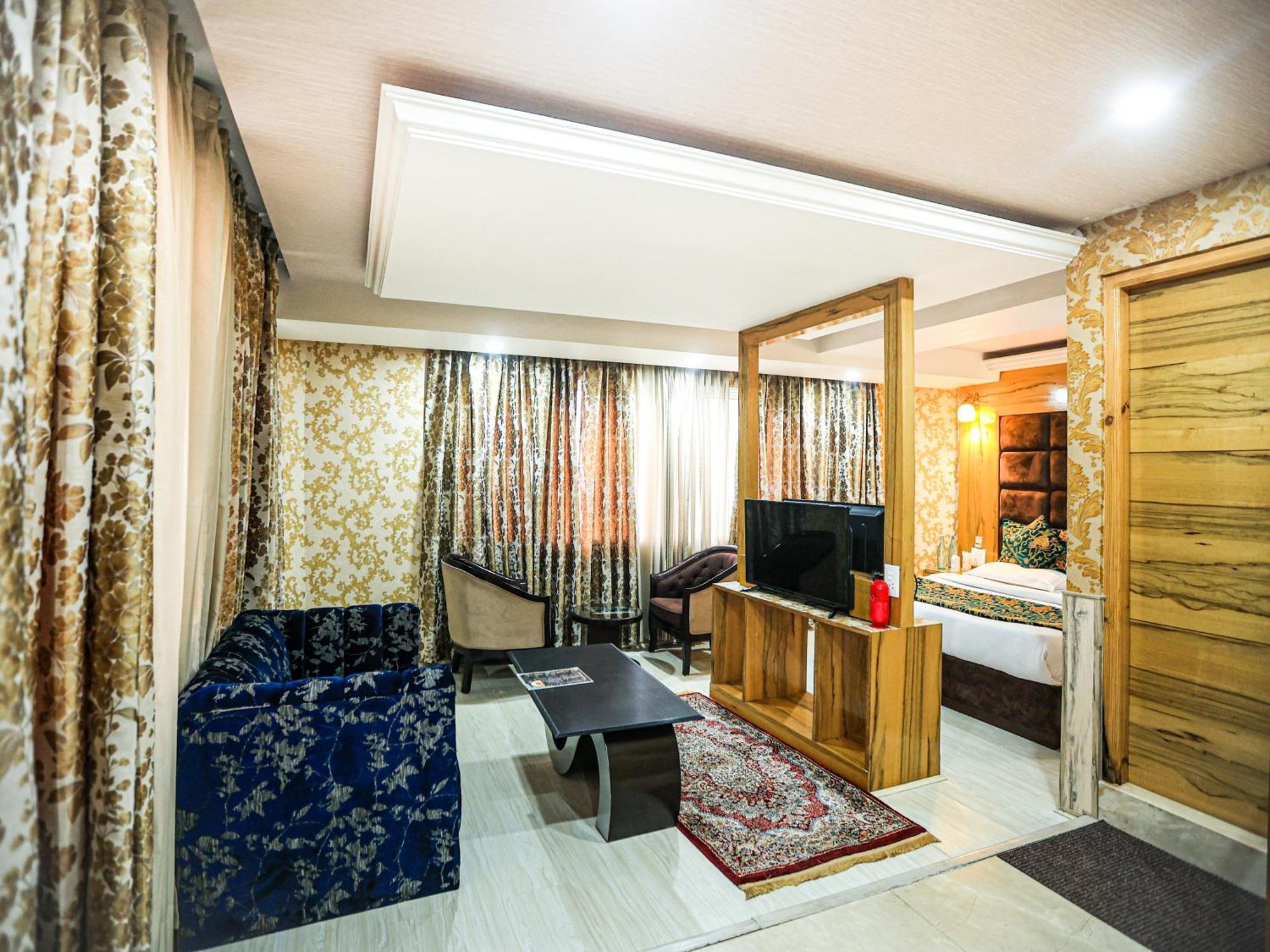 Hotel The Montreal Telbal Bagian luar foto
